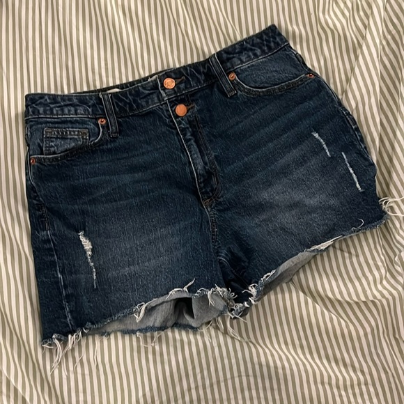 Universal Thread Pants - Universal thread vintage midi shorts